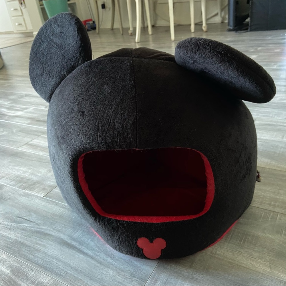 🐭 Mickey Mouse Pet Dome